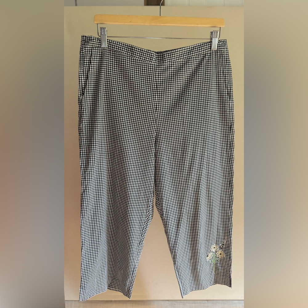 Y2K Gingham Capris with Embroidery